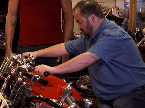 Watch American Pickers - American Pickers: Picking Bikes? Online