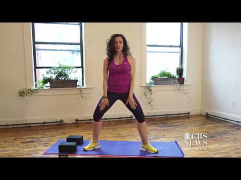 Watch CBS Evening News - Wedding workout: 3 must-do moves Online
