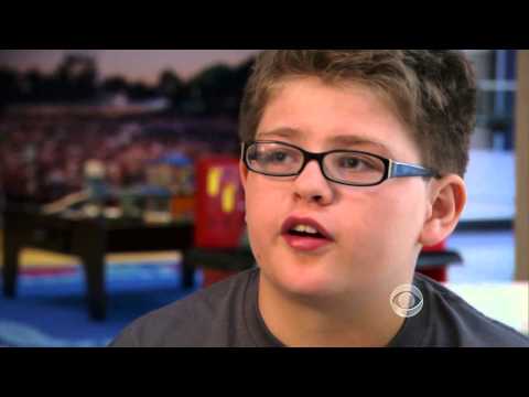Watch CBS Evening News - On the road: Three siblings survive Okla. tornado Online