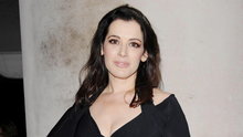 Watch E! News Now - Nigella Lawson Leaves Home Online
