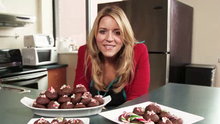Watch FoodMojo - Christmas Recipe: Chocolate Candy Cane Cookies Online