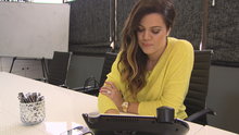 Watch Keeping Up with The Kardashians - Khloe Keeps Kim Locked Up On Bed Rest Online