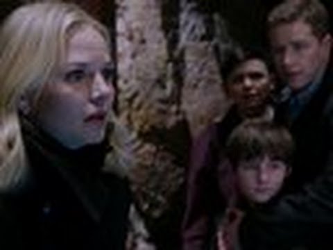 Watch Once Upon a Time - Once Upon a Time - Emma and Regina Save Storybrooke - Once Upon a Time Online
