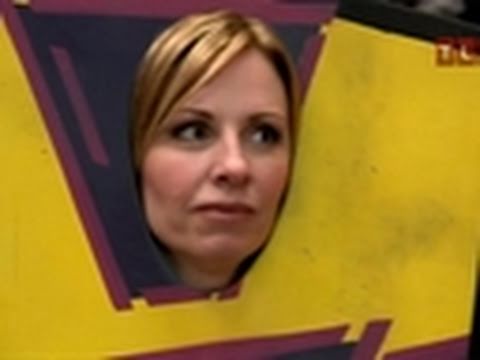 Watch Pawn Queens - Pawn Queens- The Magic Box Online