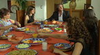 Watch Una Familia Con Suerte - El Nuevo Integrante De La Familia Lpez Online
