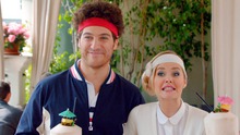 Watch Happy Endings Season 3 Episode 22 - Deuce Babylove 2: Electric Babydeuce Online