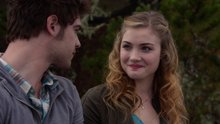Watch The Nine Lives of Chloe King Season 1 Episode 10 - Beautiful Day Online