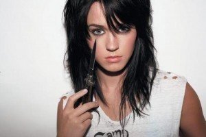 Twitter-Birds Get The Worm...Also, Katy Perry Movie Premiere Passes