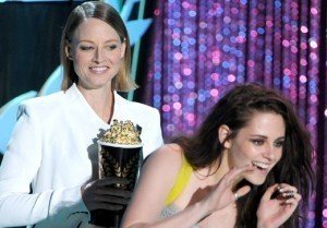 Jodie Foster In Kristen Stewart's Corner, Defends Her Privacy