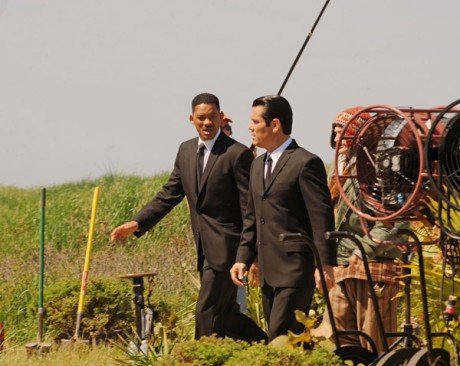 Sneak Peek: Check Out Photos From the Set of 'Men In Black III'