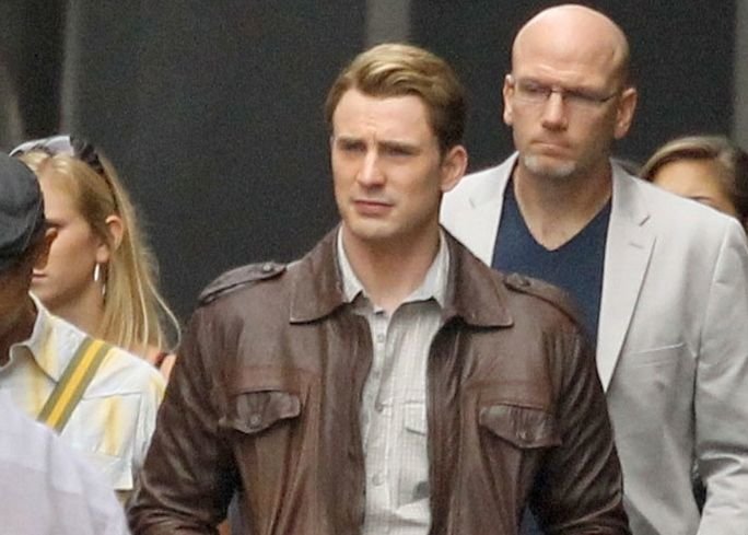 'The Avengers': New Set Photos and Videos (Includes Things Exploding!) 