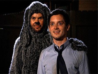 FX Comedies on the Rise: 'Louie' Premieres Strong, 'Wilfred' Sets Record